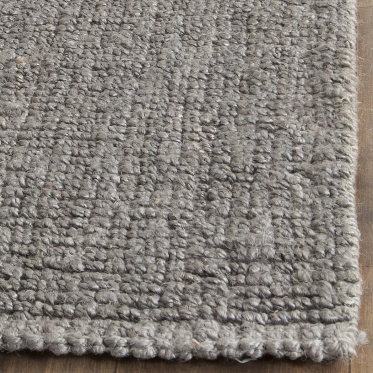 SAFAVIEH Natural Fiber Collection Area Rug - 5' x 7'6", Natural Brown, Handmade Jute, Farmhouse Style, Chunky Textured Thick Pile (NF447A)