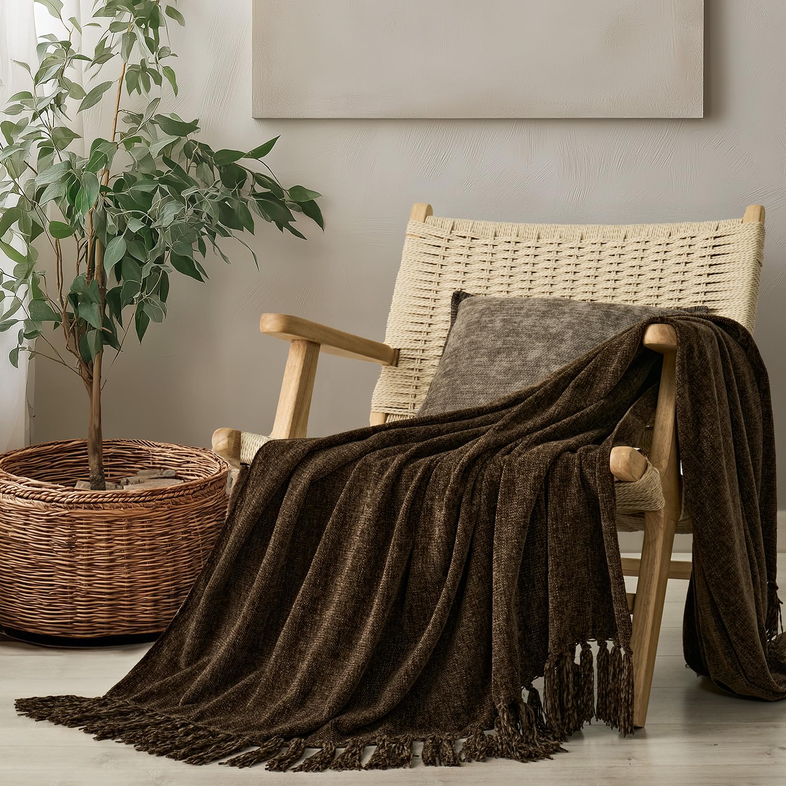 EverGrace Soft Chenille Bed Blanket Queen Size for Bed, Cozy Plush Fuzzy Lightweight Decorative Chenille Knit Throw Blanket with Tassels for Couch Sofa Gift Home Decor, Taupe 90"x90"