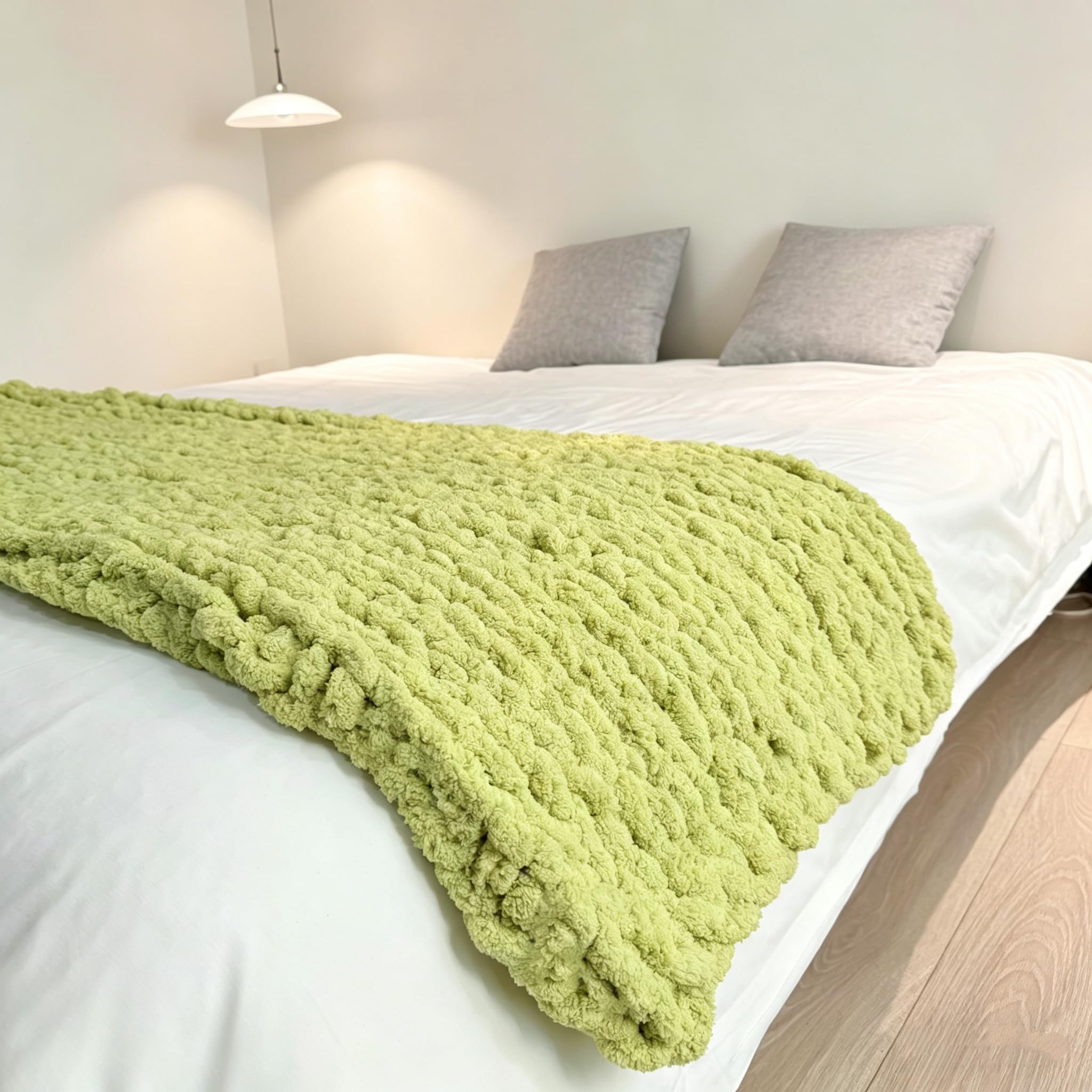 Chunky Knit Throw Blanket 48"*71", Hand Knitted Warm Chenille Blanket, Soft Thick Large Rope Knot Cable Crochet Blankets for Couch Bed Sofa, Ideal (Light Brown)