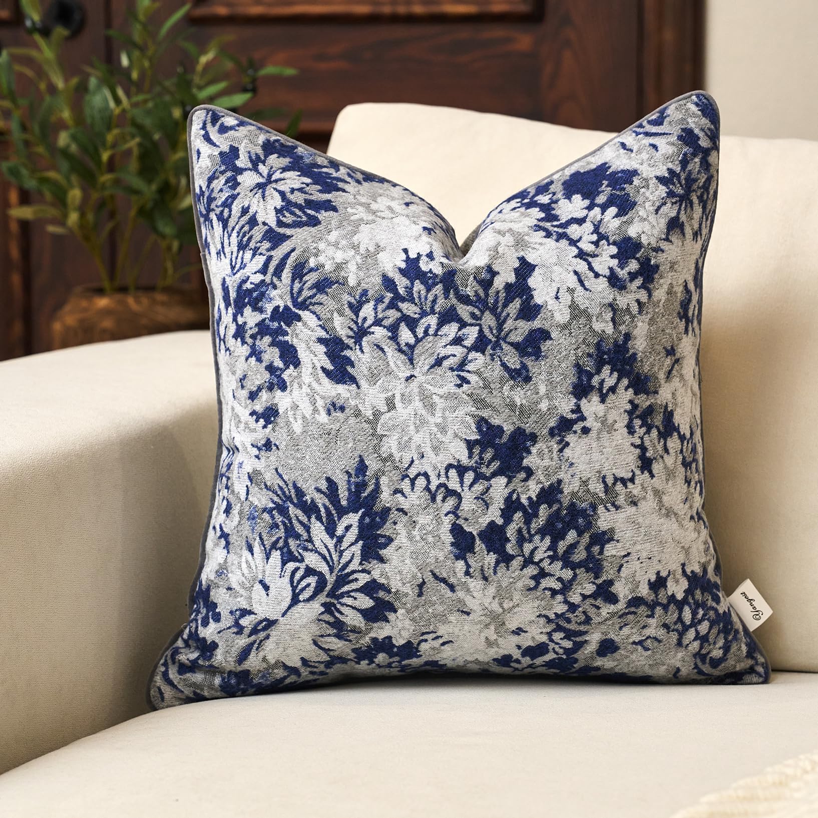Yangest Neutral Floral Pillow Cover 24 x 24 Inches, Vintage Chenille Square Throw Pillow Cover Soft Decorative Farmhouse Accent Couch Pillow Cover for Living Room Bedroom, Coffee Brown