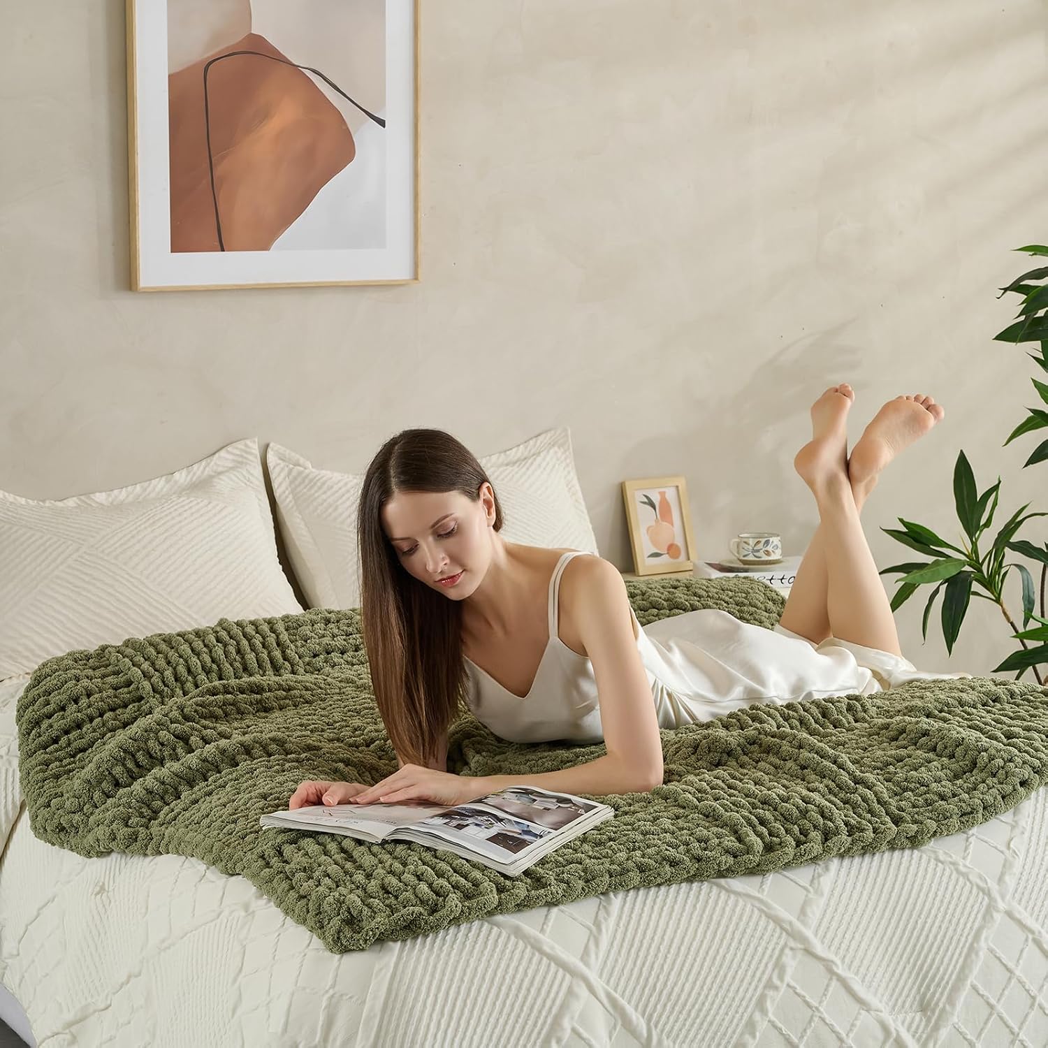 Soft Knitted Throw Blanket - 50x60 Inch Cozy & Lightweight All-Season Blanket, Wrinkle-Resistant Polyester for Couch, Bed, Sofa, Reading Nook (Green)