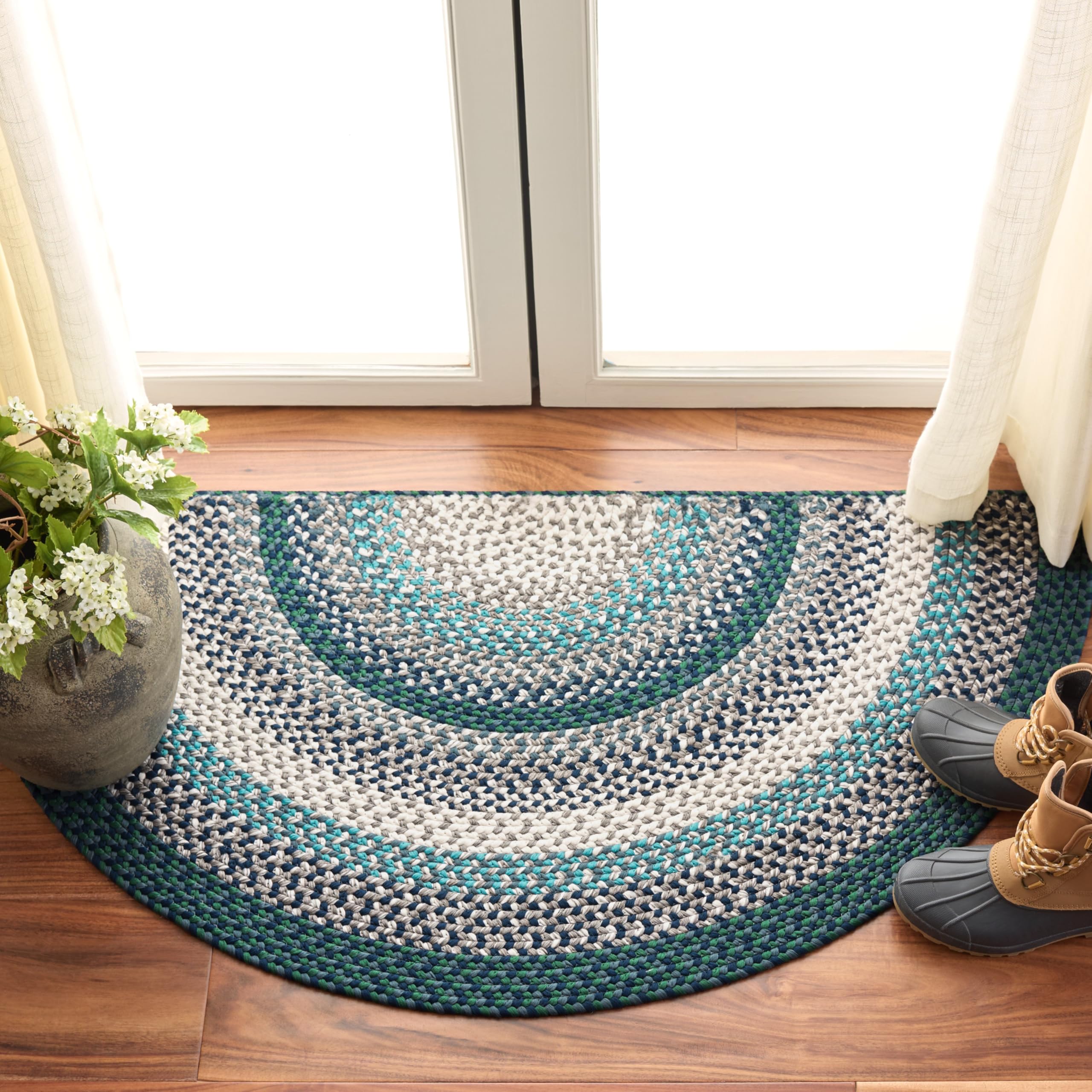 SAFAVIEH Washable Rug Outdoor Braided Collection - 5' x 8' Oval, Multi, Handmade & Reversible, Non-Shedding & Easy to Clean, Ideal for Patio, Backyard, Mudroom (BRD308A)