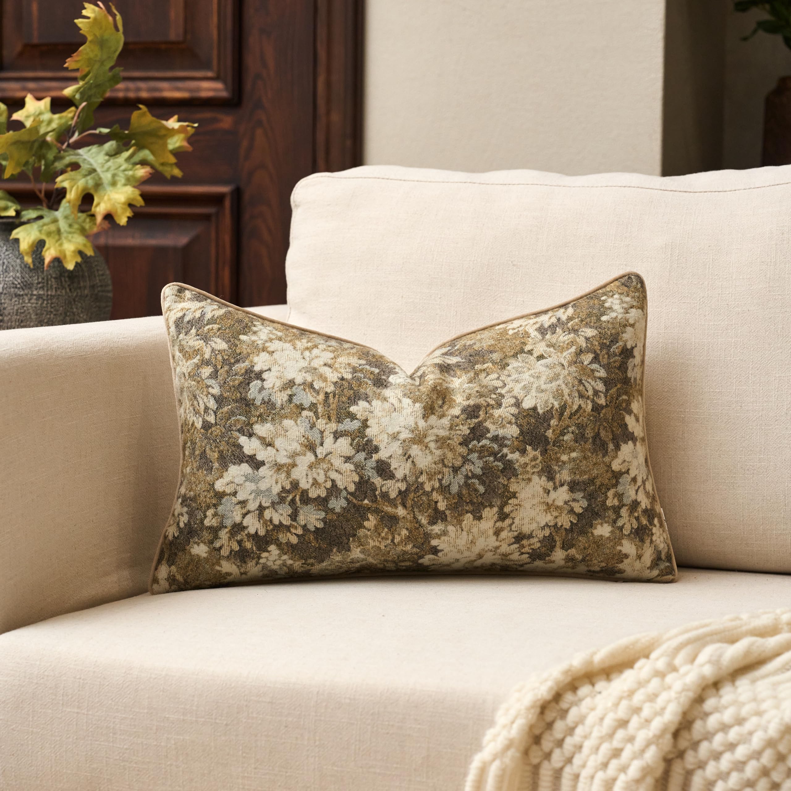 Yangest Neutral Floral Pillow Cover 24 x 24 Inches, Vintage Chenille Square Throw Pillow Cover Soft Decorative Farmhouse Accent Couch Pillow Cover for Living Room Bedroom, Coffee Brown