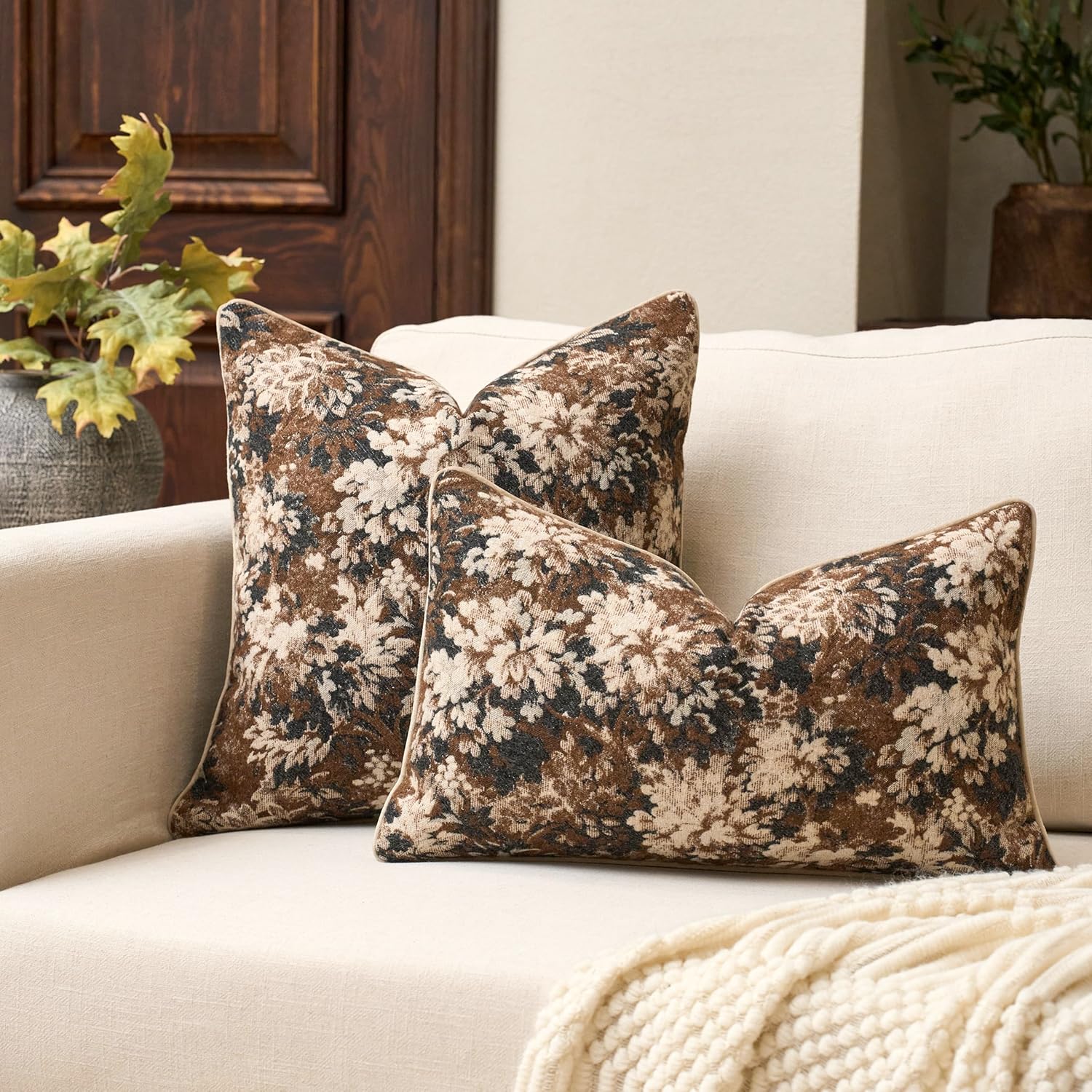 Yangest Neutral Floral Pillow Cover 24 x 24 Inches, Vintage Chenille Square Throw Pillow Cover Soft Decorative Farmhouse Accent Couch Pillow Cover for Living Room Bedroom, Coffee Brown