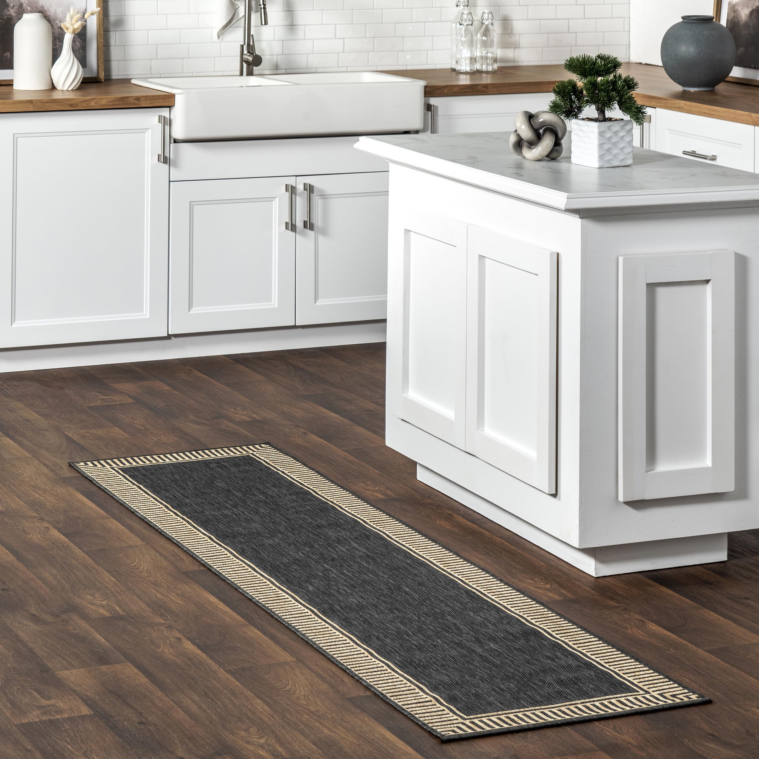 Nuloom Asha Light Brown/Ivory, 8' x 10', Casual, Striped Border, Soft and Cozy, High Traffic, Easy Clean, Durable Area Rug for Indoor/Outdoor Patio, Deck, Porch, Garden, Courtyard