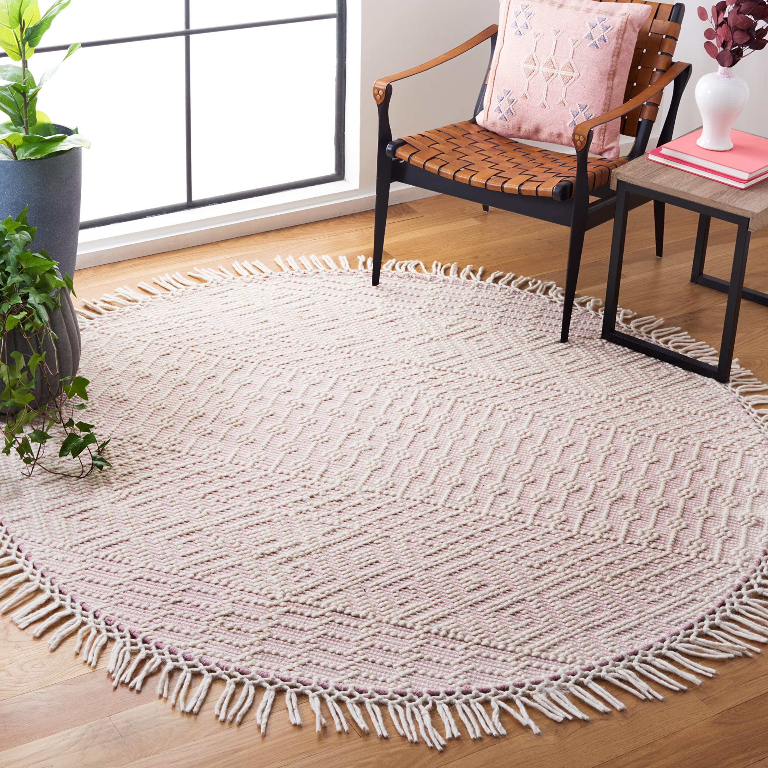 SAFAVIEH Natura Collection Area Rug - 5' x 8', Ivory, Handmade Moroccan Boho Wool Fringe, Ideal for High Traffic Areas in Living Room, Bedroom (NAT852B)
