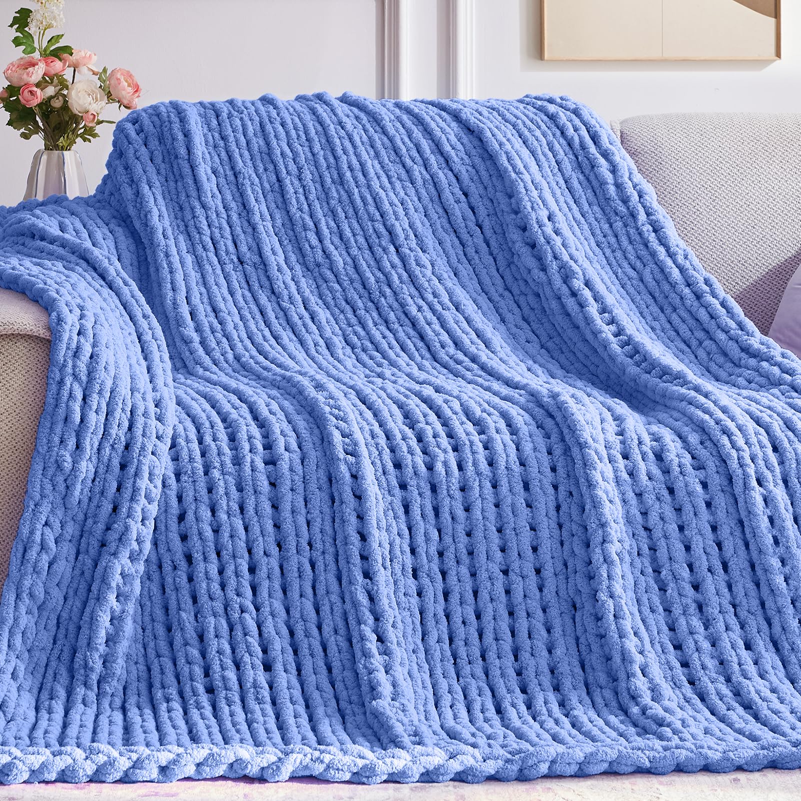 Negwoo Chunky Knit Throw Blanket, 50''*60'' Knitted Throw Chenille Yarn for Bed Couch, Handmade Cream Crochet Big Thick Blanket, Machine Washable Cute Comfy Blanket for Home Decor