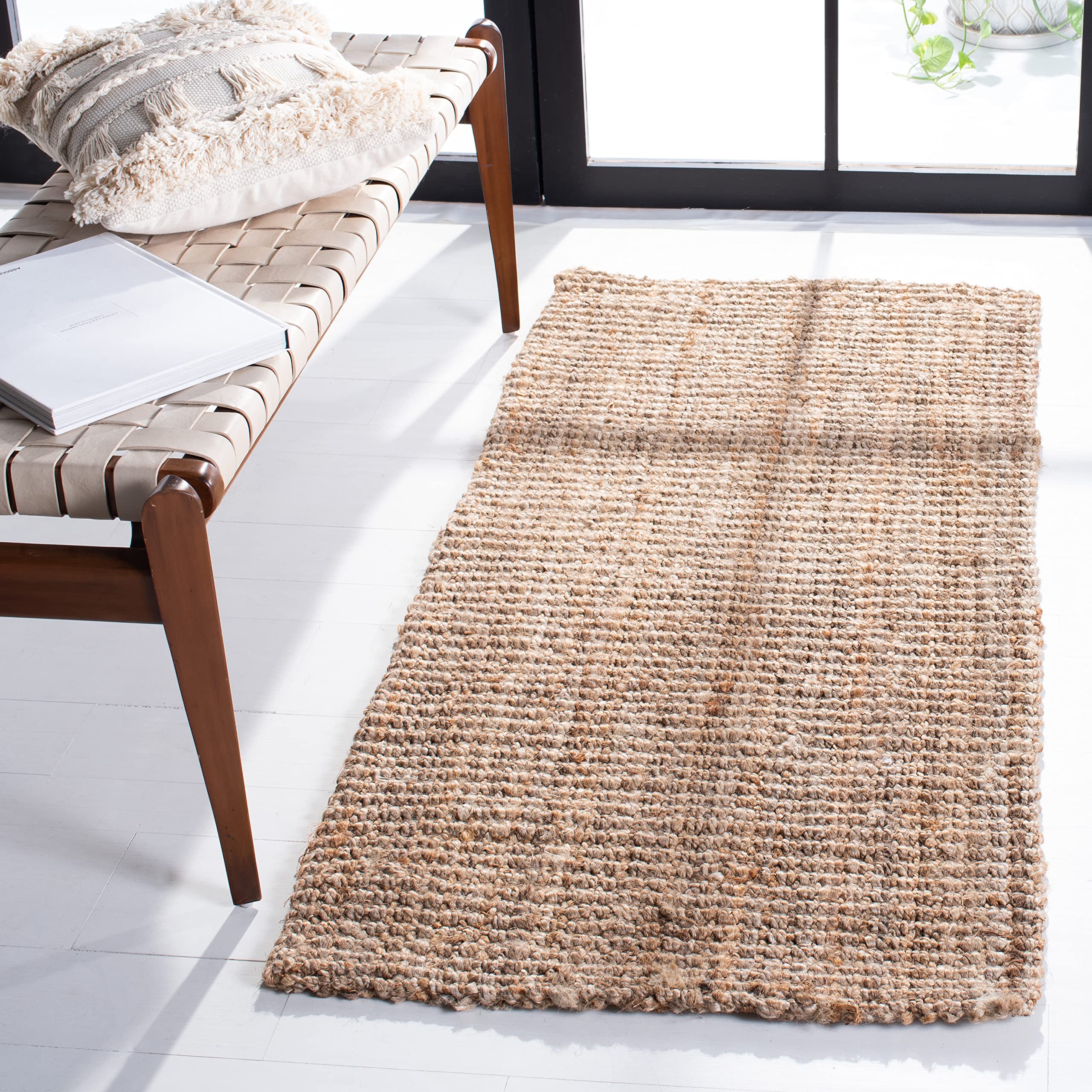 SAFAVIEH Natural Fiber Collection Area Rug - 5' x 7'6", Natural Brown, Handmade Jute, Farmhouse Style, Chunky Textured Thick Pile (NF447A)