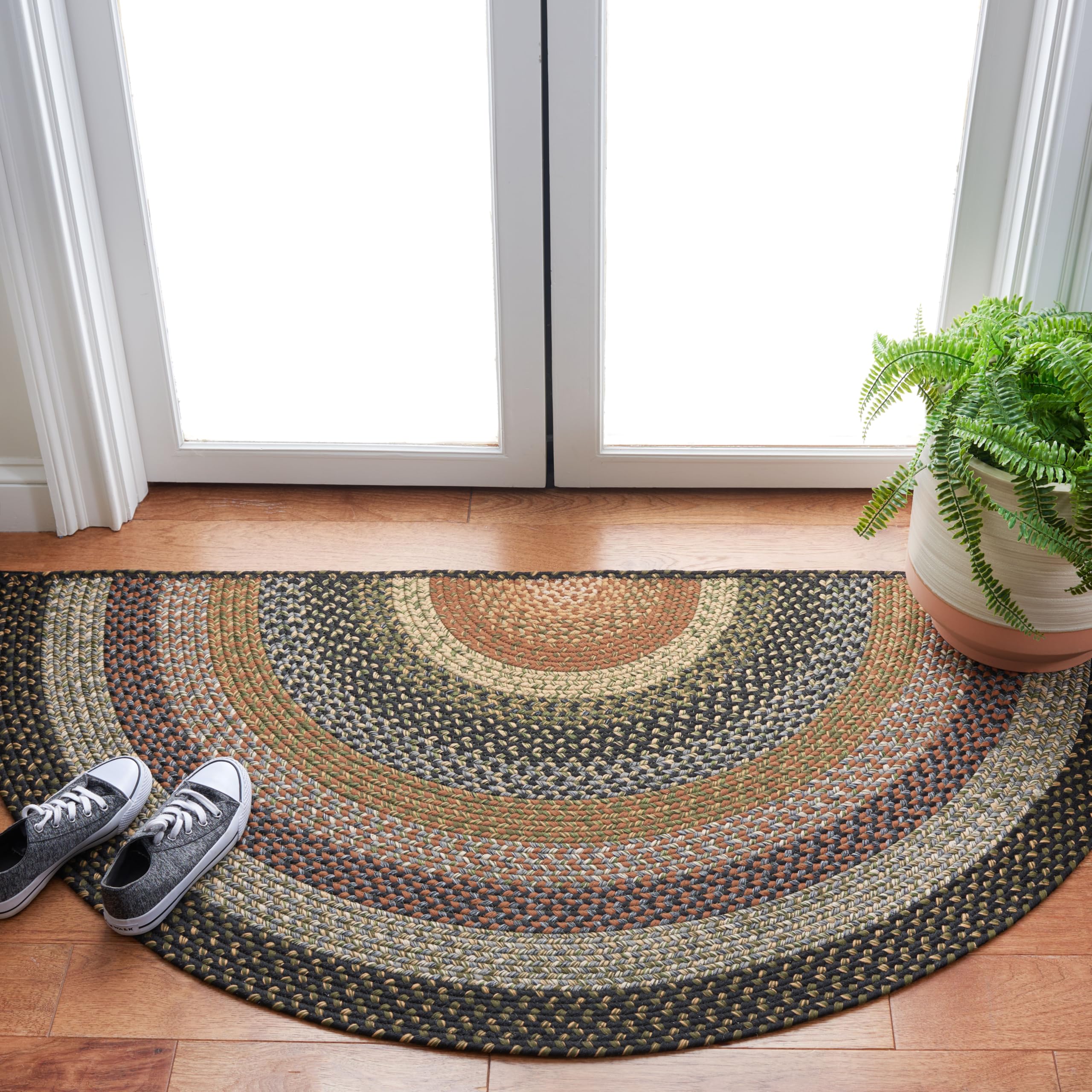 SAFAVIEH Washable Rug Outdoor Braided Collection - 5' x 8' Oval, Multi, Handmade & Reversible, Non-Shedding & Easy to Clean, Ideal for Patio, Backyard, Mudroom (BRD308A)