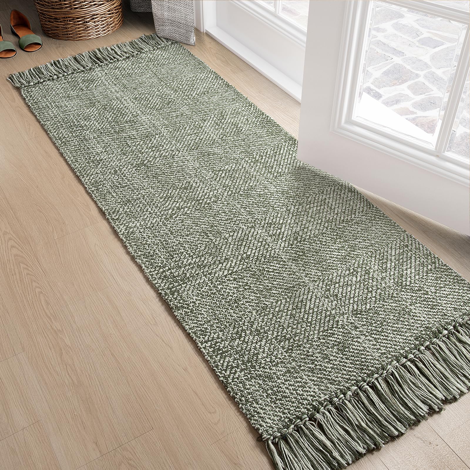Collive Comfy Area Rug 4' x 6', Tan/Cream Woven Cotton Bedroom Rugs, Modern Indoor Accent Rug Floor Carpet with Tassel for Living Room, Nursery Room, Dining Room, Bedside, Office, Patio Decor