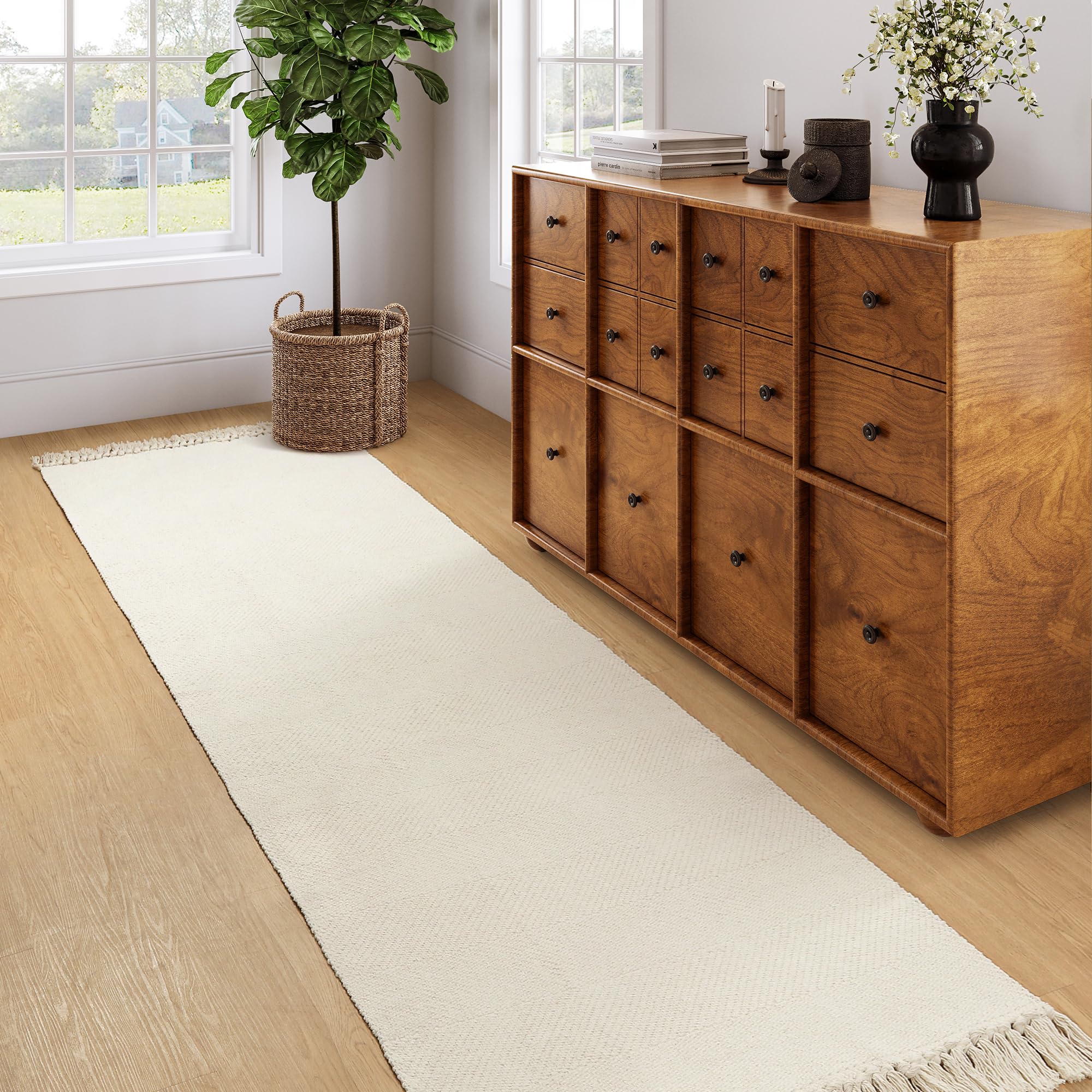 Collive Comfy Area Rug 4' x 6', Tan/Cream Woven Cotton Bedroom Rugs, Modern Indoor Accent Rug Floor Carpet with Tassel for Living Room, Nursery Room, Dining Room, Bedside, Office, Patio Decor