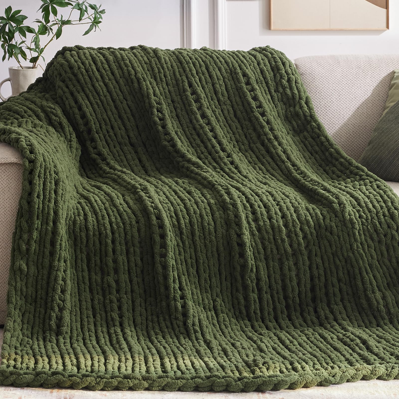Negwoo Chunky Knit Throw Blanket, 50''*60'' Knitted Throw Chenille Yarn for Bed Couch, Handmade Cream Crochet Big Thick Blanket, Machine Washable Cute Comfy Blanket for Home Decor