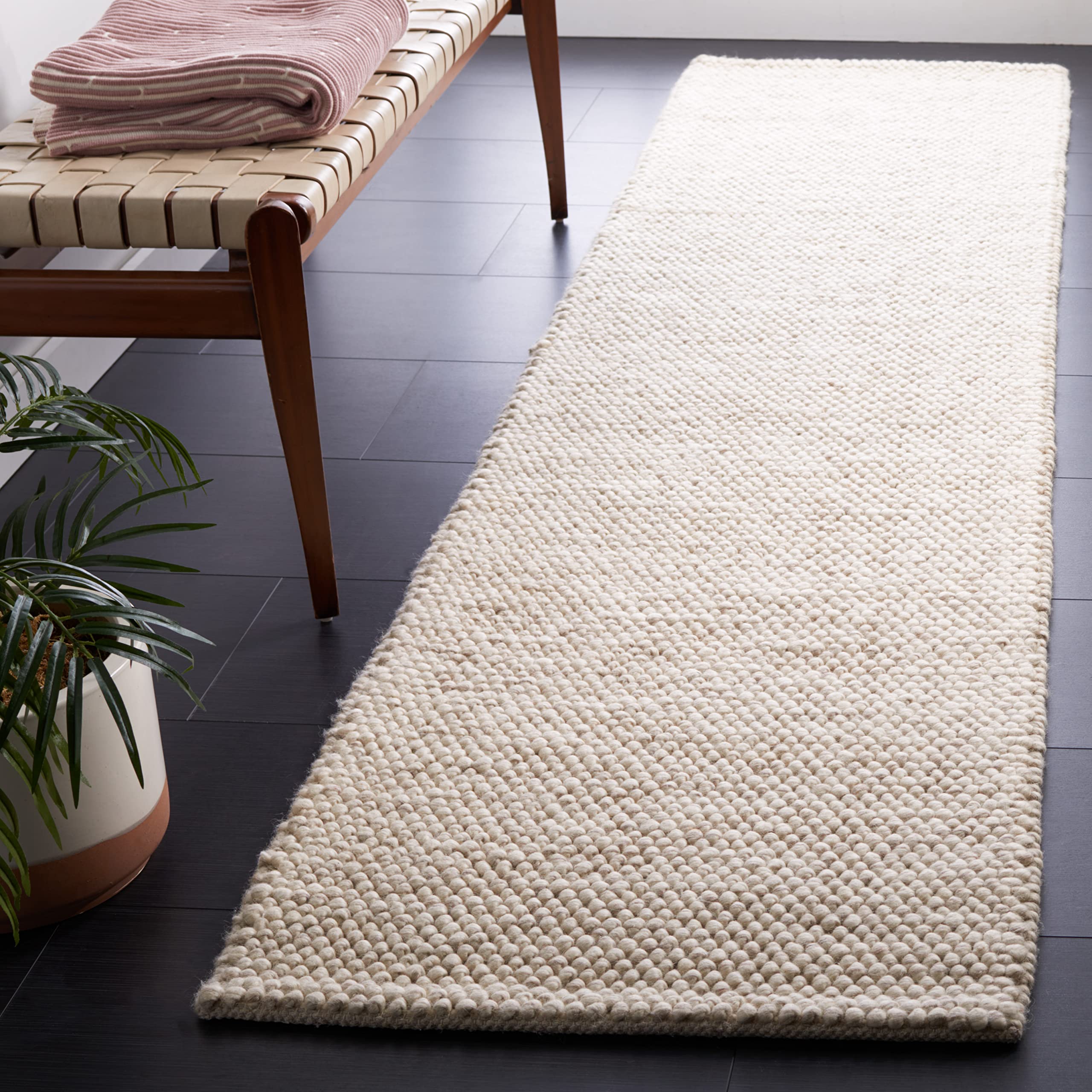 SAFAVIEH Area Rug 5x8 - Natura Collection - Beige & Ivory, Handmade Wool Blend, Textured Design, Ideal for Living Room, Bedroom, Dining Space (NAT425B)