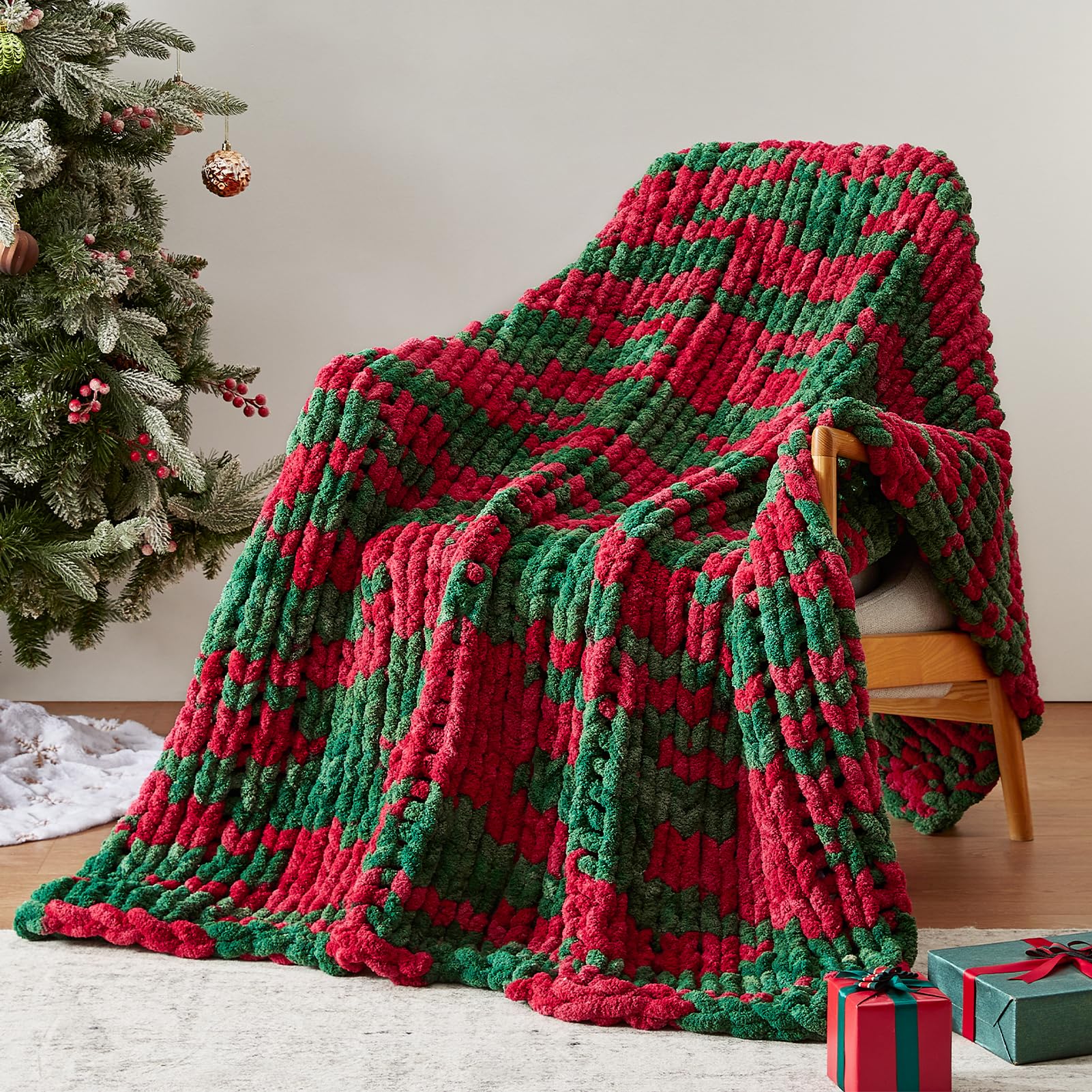 Negwoo Chunky Knit Throw Blanket, 50''*60'' Knitted Throw Chenille Yarn for Bed Couch, Handmade Cream Crochet Big Thick Blanket, Machine Washable Cute Comfy Blanket for Home Decor