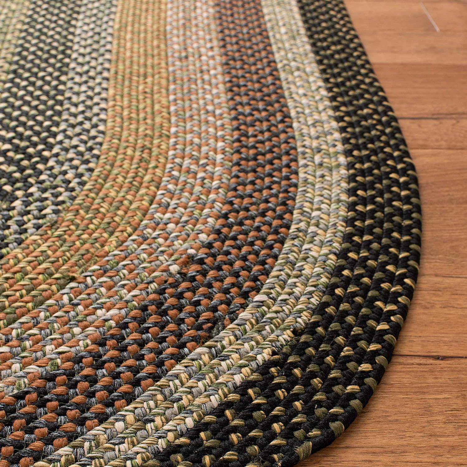 SAFAVIEH Washable Rug Outdoor Braided Collection - 5' x 8' Oval, Multi, Handmade & Reversible, Non-Shedding & Easy to Clean, Ideal for Patio, Backyard, Mudroom (BRD308A)