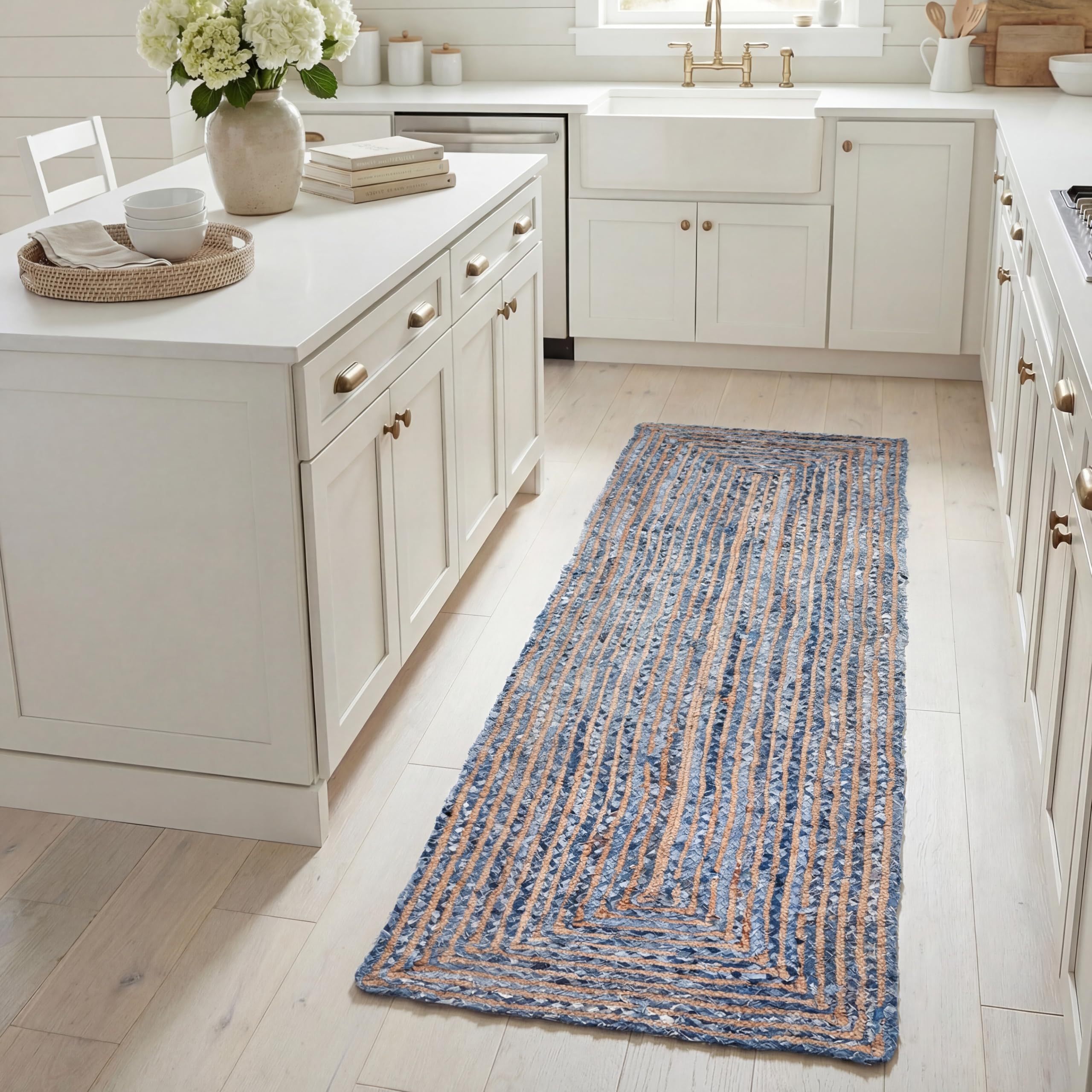 SAFAVIEH Area Rug 4x6 - Cape Cod Collection - Beige & Multi, Handmade Jute & Cotton, Woven Braided Design (CAP202B)