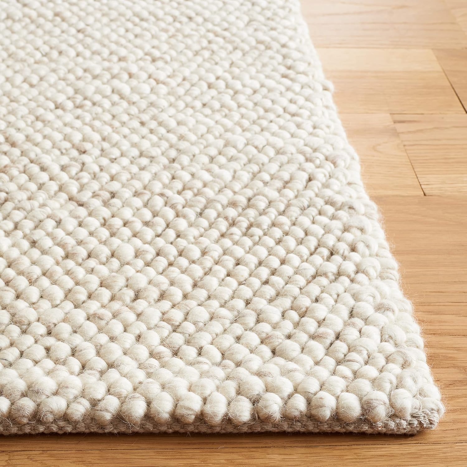 SAFAVIEH Area Rug 5x8 - Natura Collection - Beige & Ivory, Handmade Wool Blend, Textured Design, Ideal for Living Room, Bedroom, Dining Space (NAT425B)