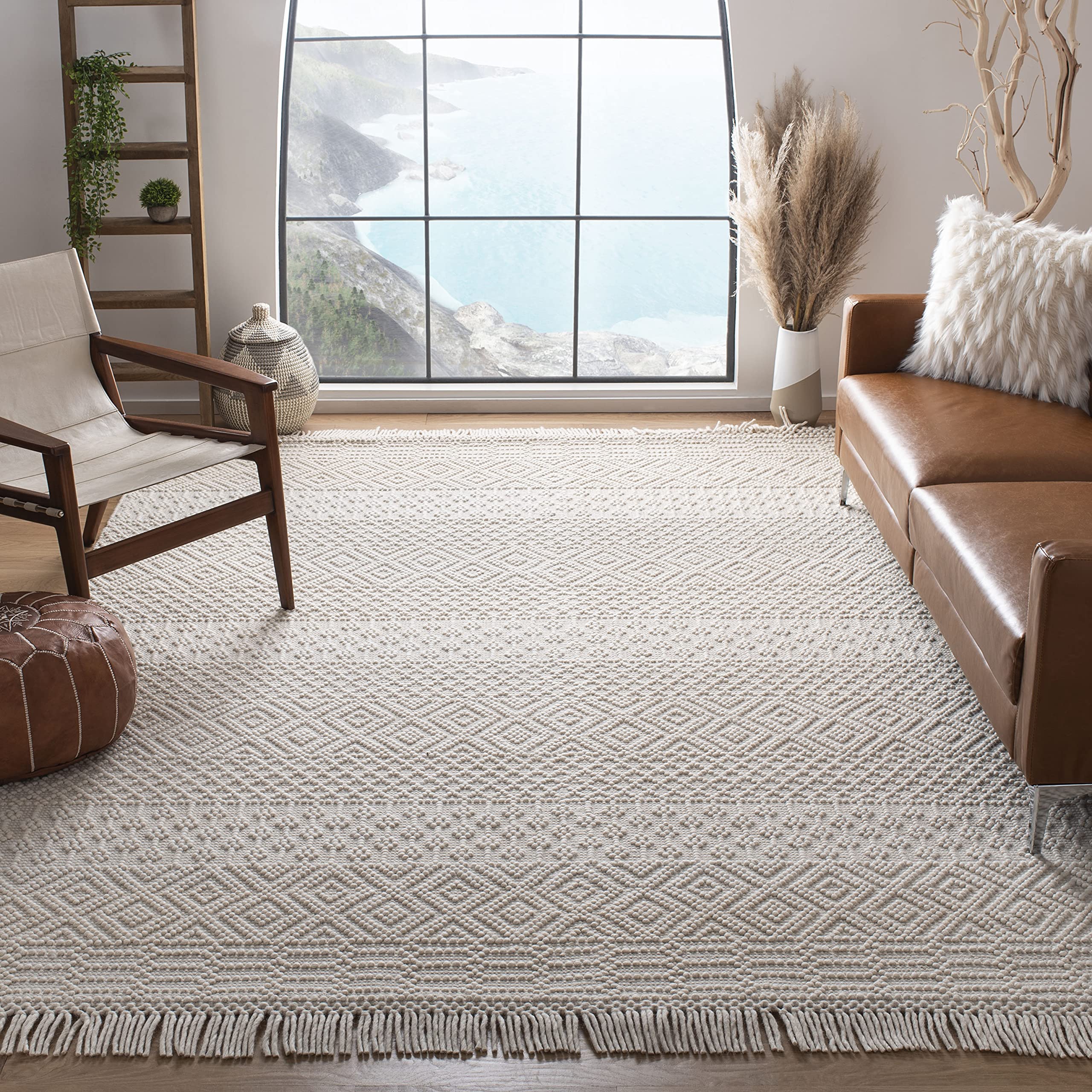 SAFAVIEH Natura Collection Area Rug - 5' x 8', Ivory, Handmade Moroccan Boho Wool Fringe, Ideal for High Traffic Areas in Living Room, Bedroom (NAT852B)